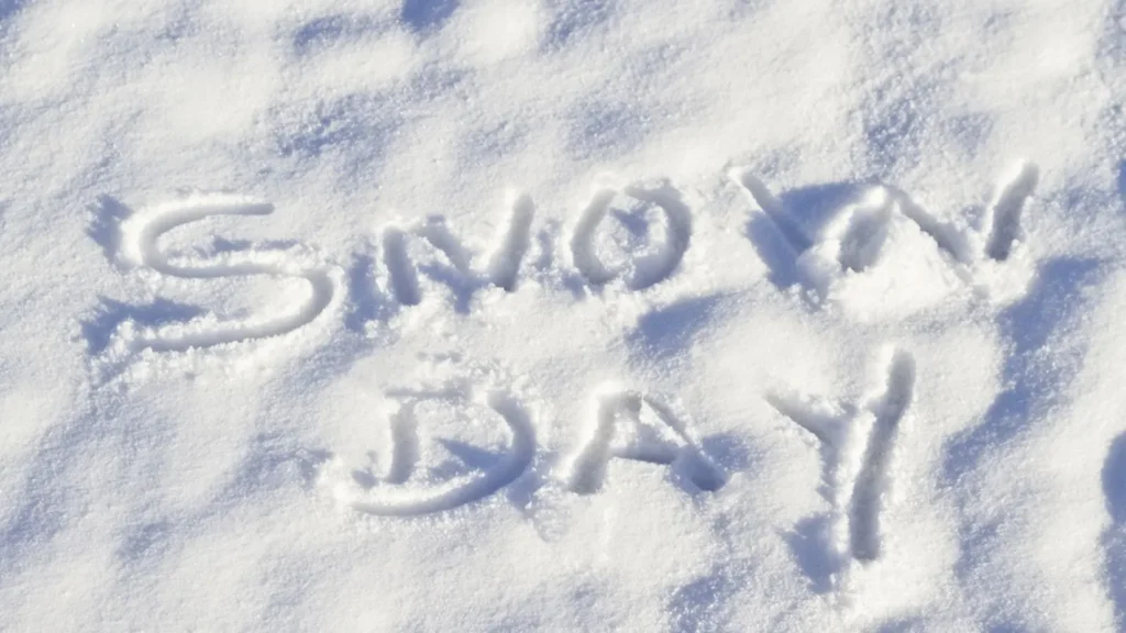 5 Signs a Snow Day Is Coming